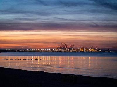 08-Gorki-Widok_na_port.jpg